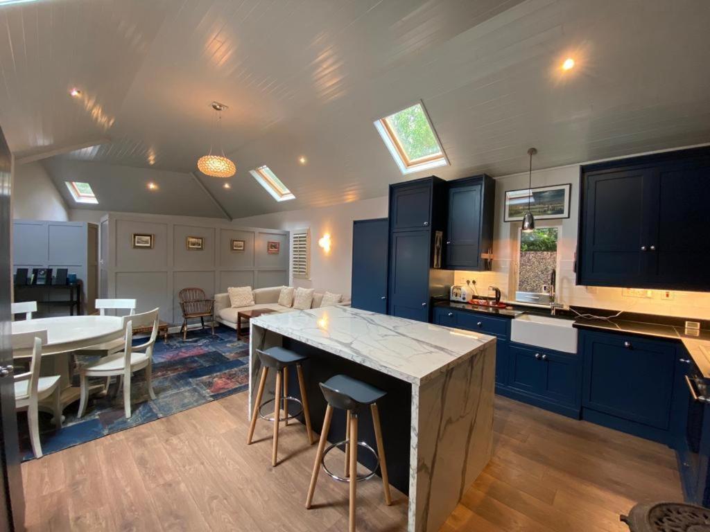 Gem In Connemara Flat Apartment Oughterard Luaran gambar